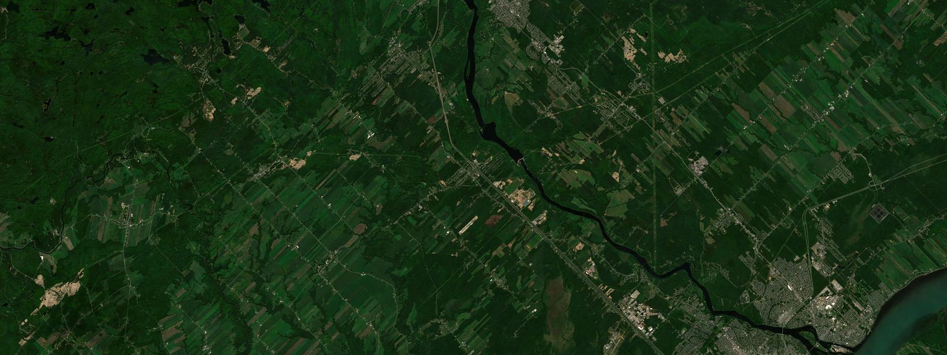 Vue satellite de Saint-Étienne-des-Grès